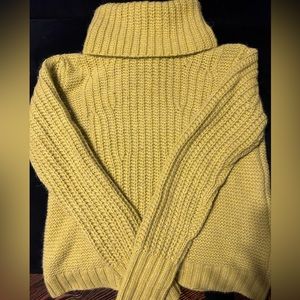 Banana Republic Women’s Sweater